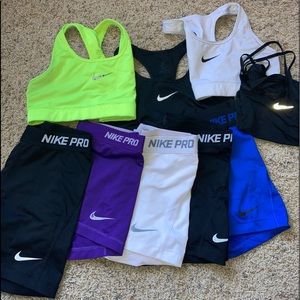 NIKE SPORTS BRAS, NIKE PROS, NIKE TANK TOP LOT